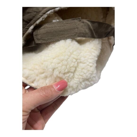 Emanuel’s Bianche DogRich Siberian Hooded Coat 18” - Picture 5 of 10